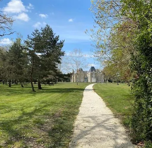 Appartement Chateau De St-fulgent, Le Parc *